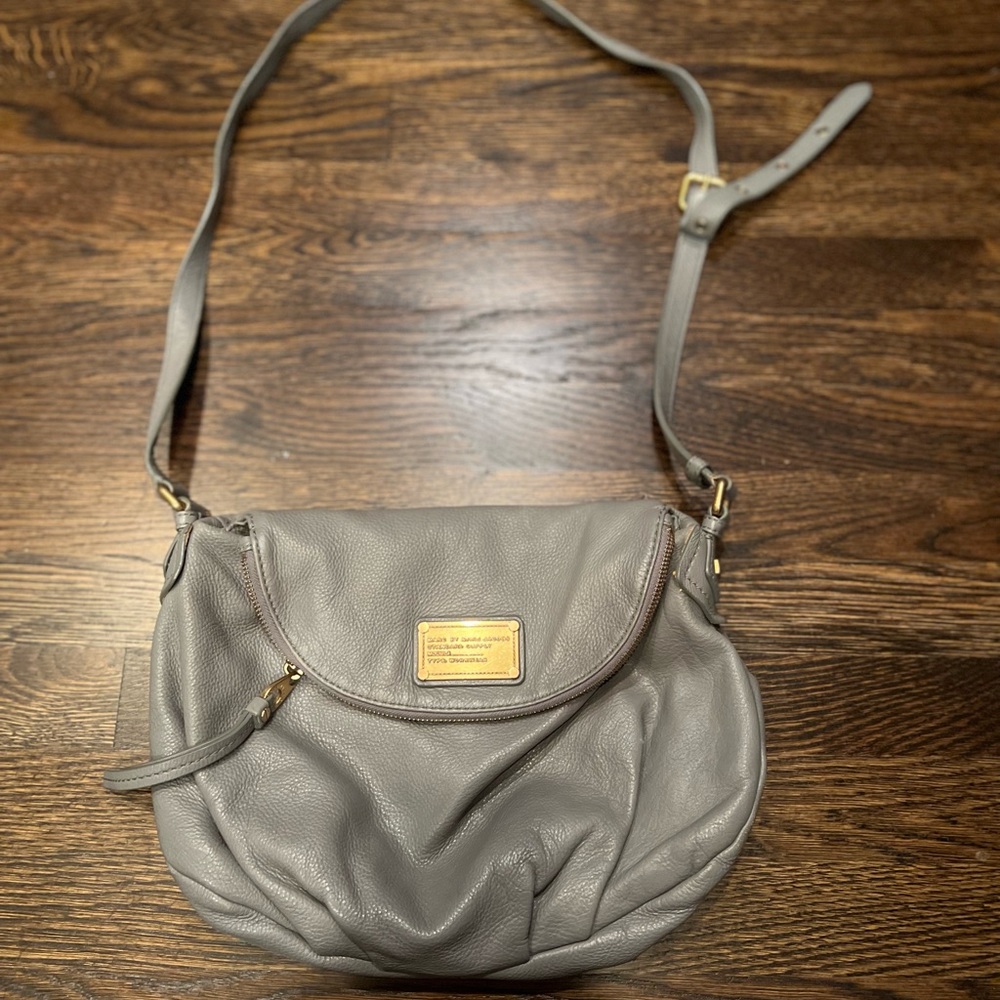Marc by Marc Jacobs Leather, Gray Classic Q Natasha shoulder bag